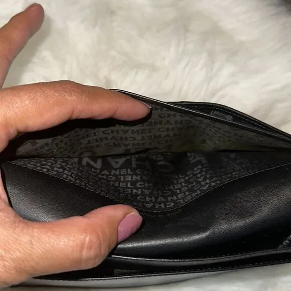 Chanel Camelia Wallet - Picture 16 of 16